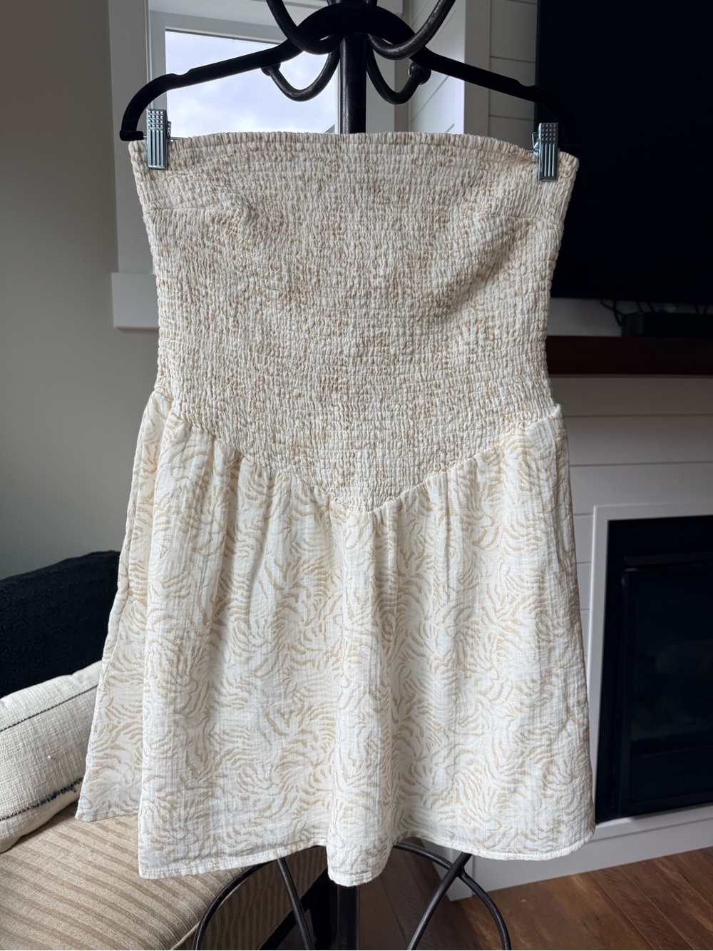Universal Thread Strapless Smocked Dress in Cream and Light Gold Print